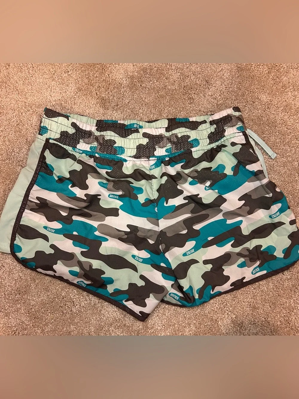 Justice Active Girl’s Teal and Mint Camo Lined Athletic Shorts Size 14